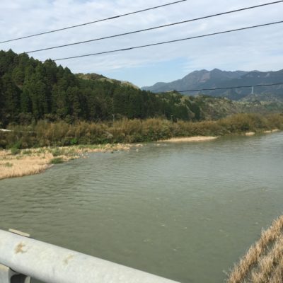 雨上がりの耳川